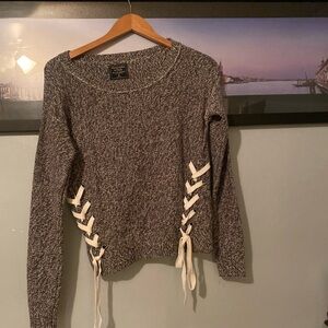 Abercrombie & Fitch gray and White Knit Sweater